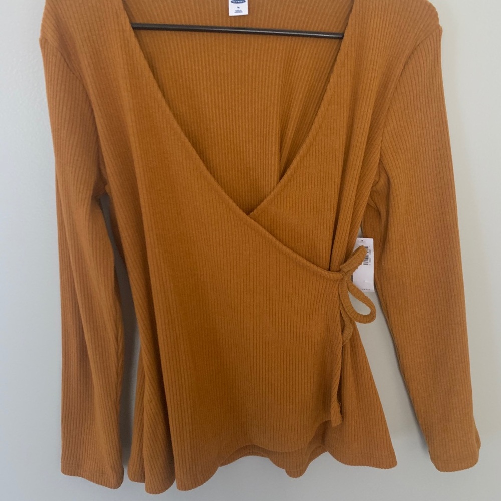 Old navy Long sleeve wrap shirt